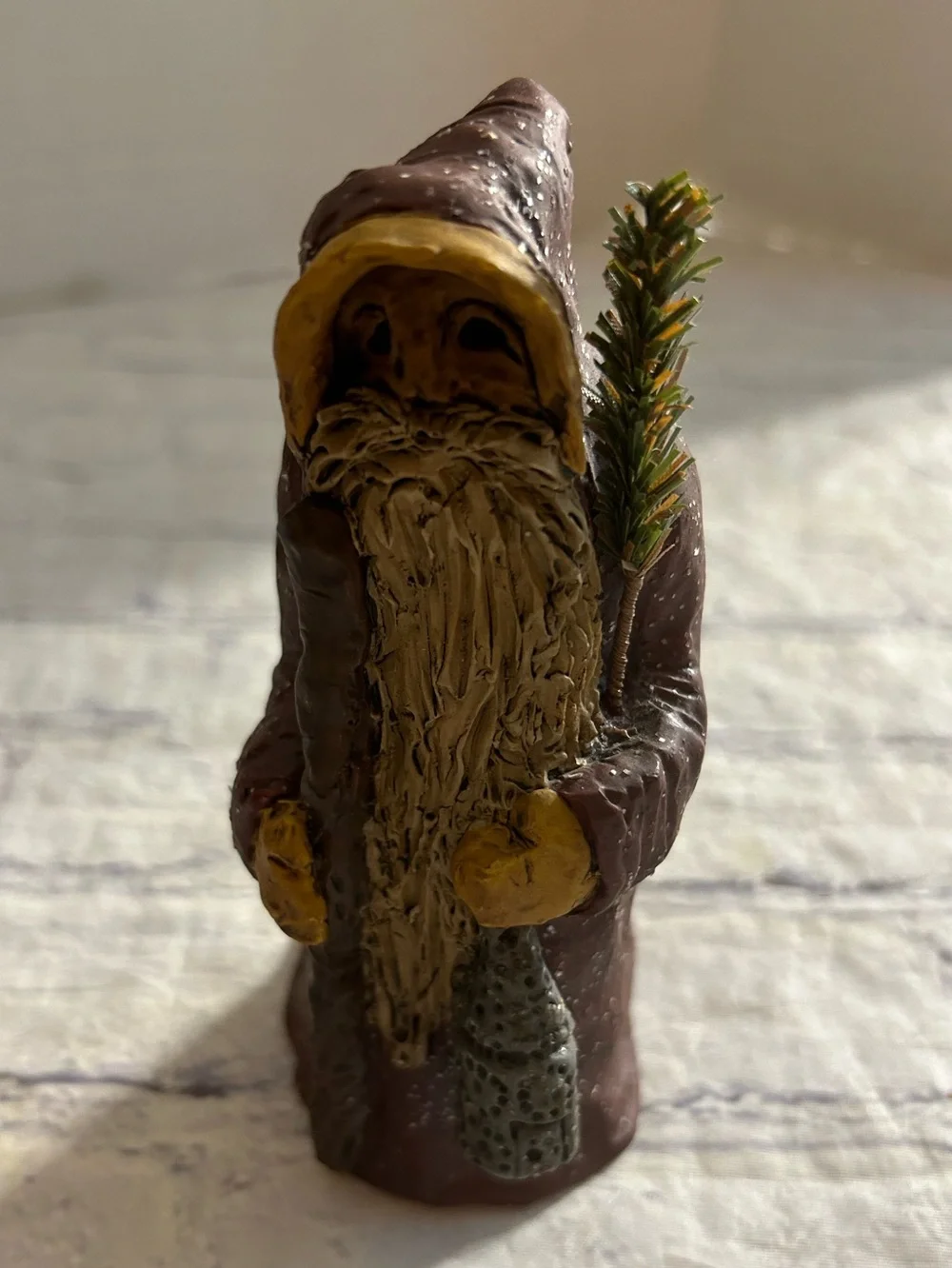 COLLECTIBLE FIGURINE CREATED BY ARTIST E.SMITHSON PRIMITIVE FOLK-ART SANTA 2013